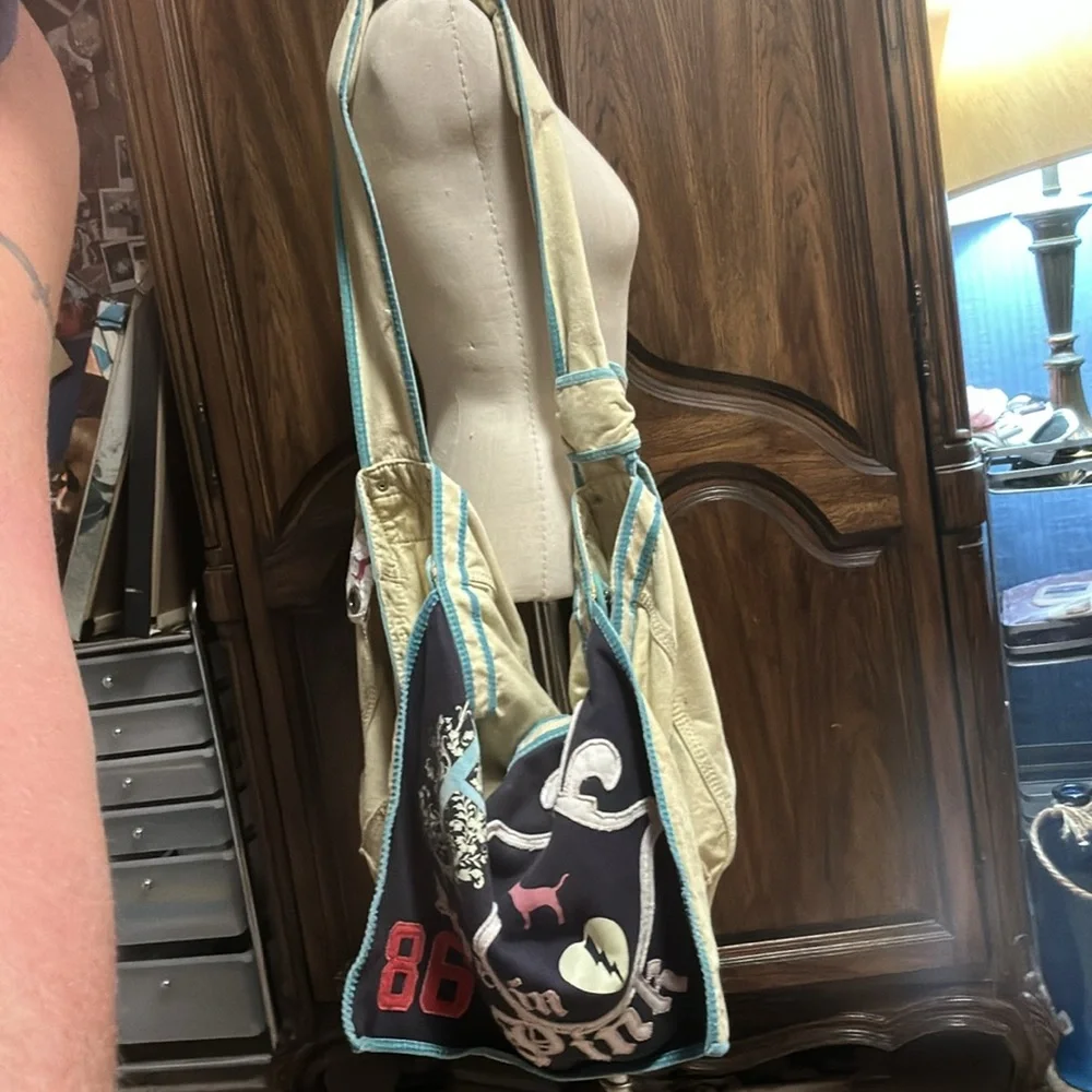 👠✈️🩴💄💋VINTAGE VICTORIA’S SECRET OVERNIGHT BAG W/4-snap in toiletries bags - Picture 10 of 16